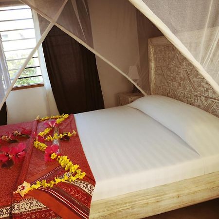 Nyumba Ya Afrika Bed & Breakfast Ватаму Екстериор снимка