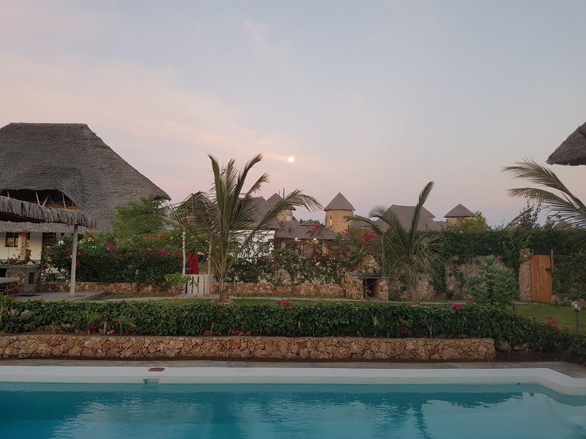 Nyumba Ya Afrika Bed & Breakfast Ватаму Екстериор снимка