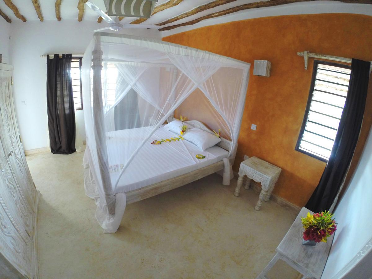 Nyumba Ya Afrika Bed & Breakfast Ватаму Екстериор снимка