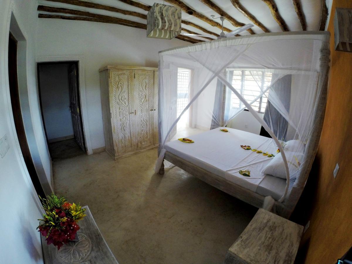 Nyumba Ya Afrika Bed & Breakfast Ватаму Екстериор снимка