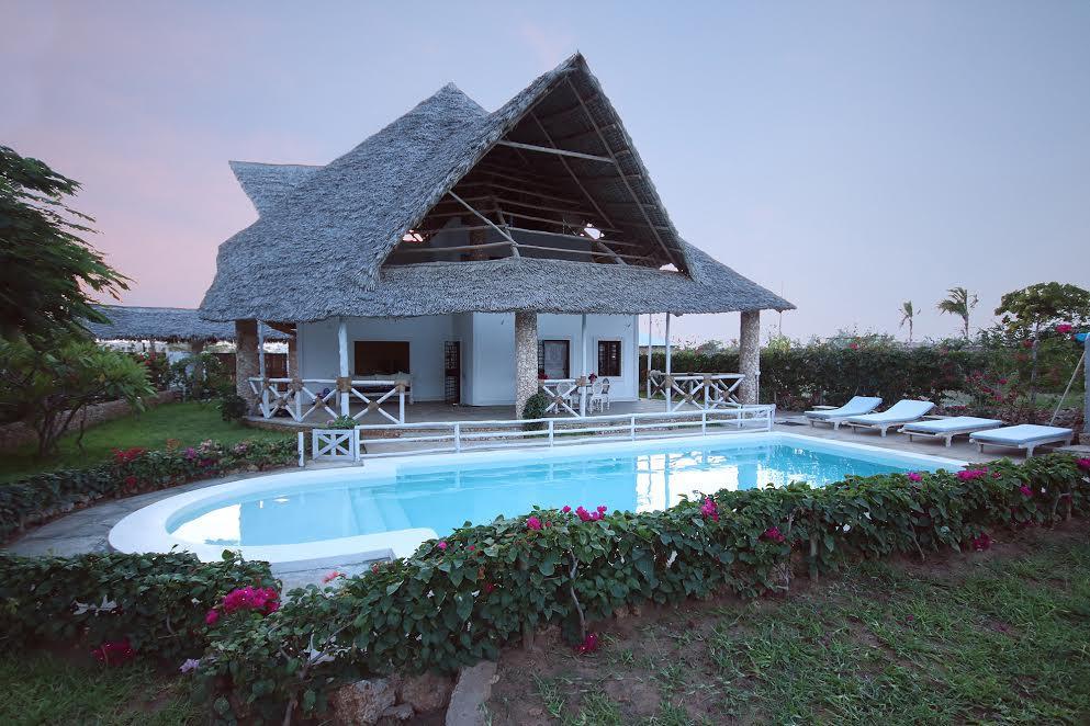 Nyumba Ya Afrika Bed & Breakfast Ватаму Екстериор снимка