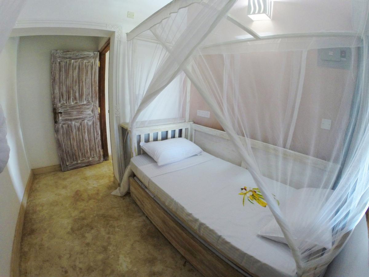 Nyumba Ya Afrika Bed & Breakfast Ватаму Екстериор снимка