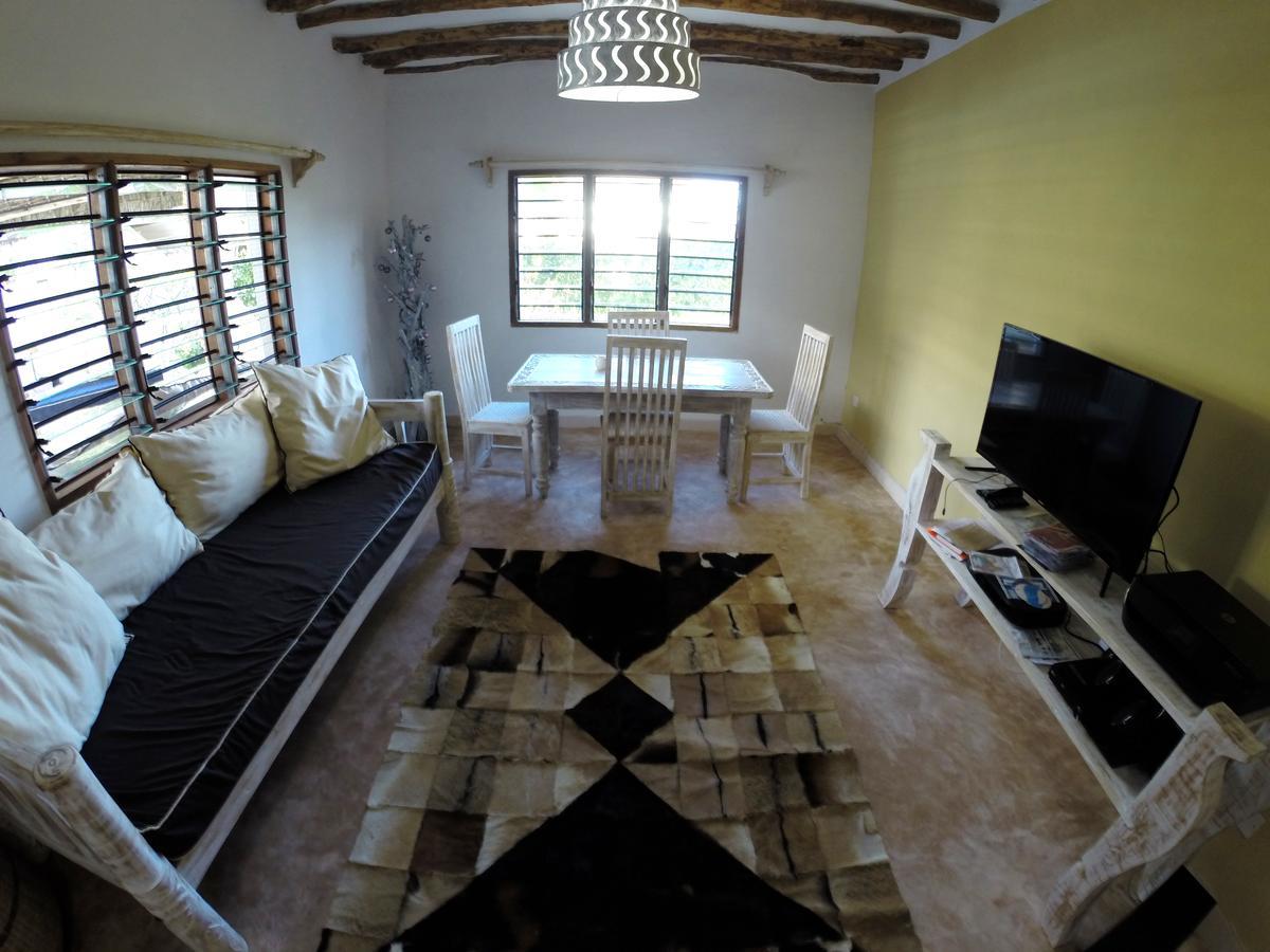 Nyumba Ya Afrika Bed & Breakfast Ватаму Екстериор снимка
