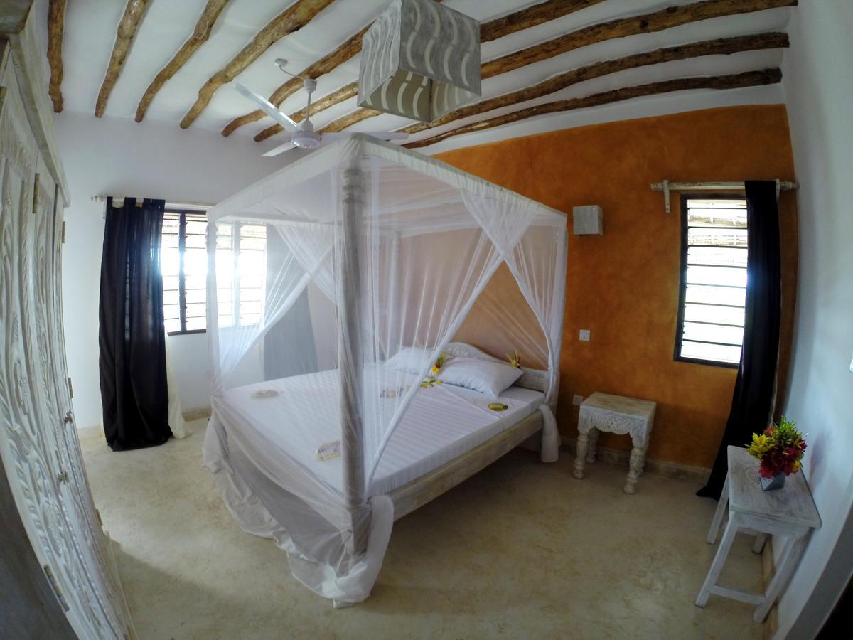 Nyumba Ya Afrika Bed & Breakfast Ватаму Екстериор снимка