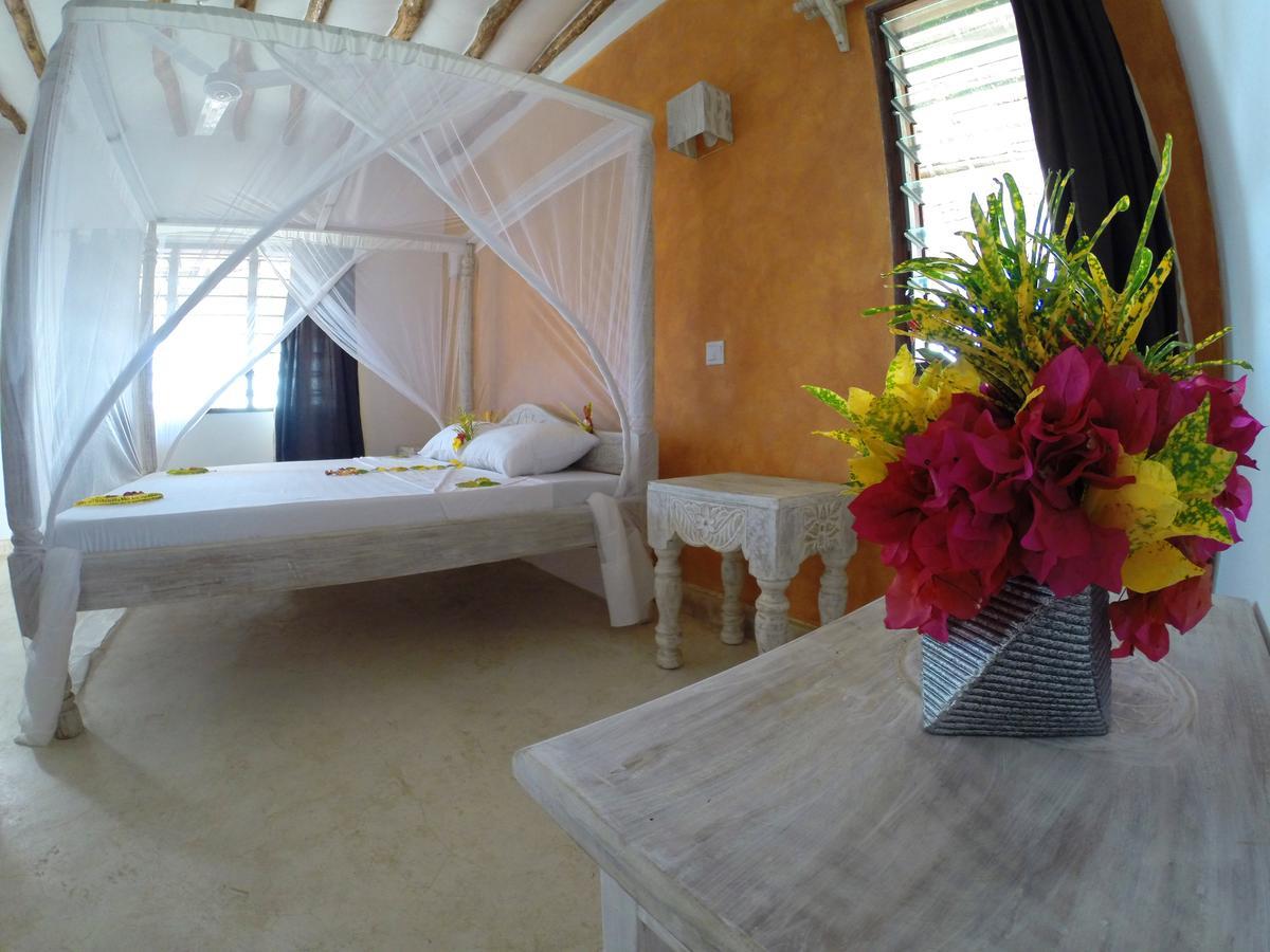 Nyumba Ya Afrika Bed & Breakfast Ватаму Екстериор снимка