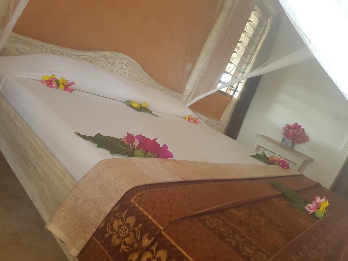 Nyumba Ya Afrika Bed & Breakfast Ватаму Екстериор снимка