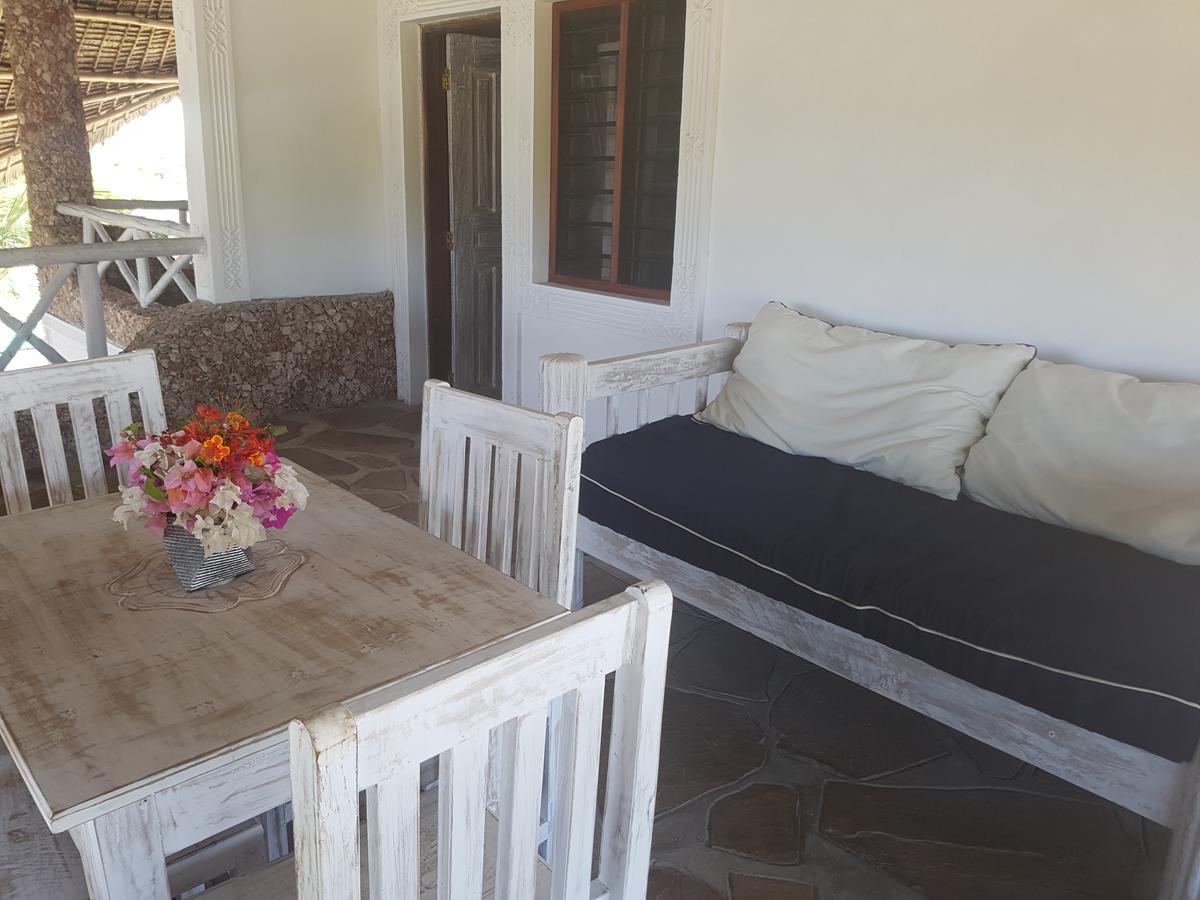 Nyumba Ya Afrika Bed & Breakfast Ватаму Екстериор снимка